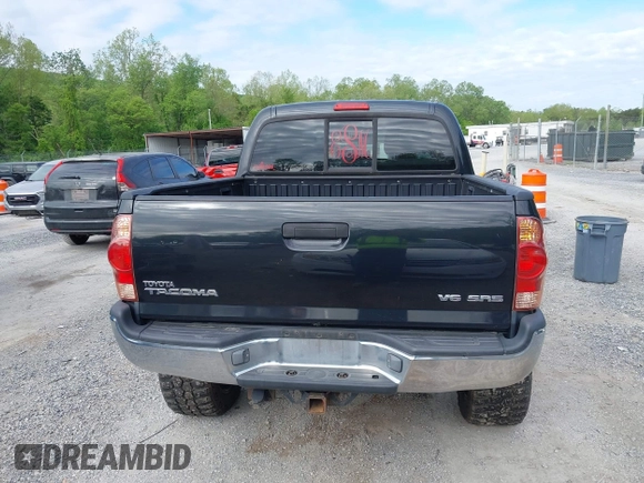 2007 Toyota Tacoma PreRunner z VIN 5TEJU62NX7Z338052, wystawiony jako IAAI lot #42204246 z przebiegiem 202 296 mil mil oraz . Historia ofert i sprzedaży dostępna na DreamBid. Obrazek 16.