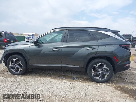 2022 Hyundai Tucson SEL Convenience with VIN KM8JFCA14NU076957, listed as a IAAI auction lot 42038770 with 20,057 mi miles and . Bid and sale history available at carsss.com. Image 15.