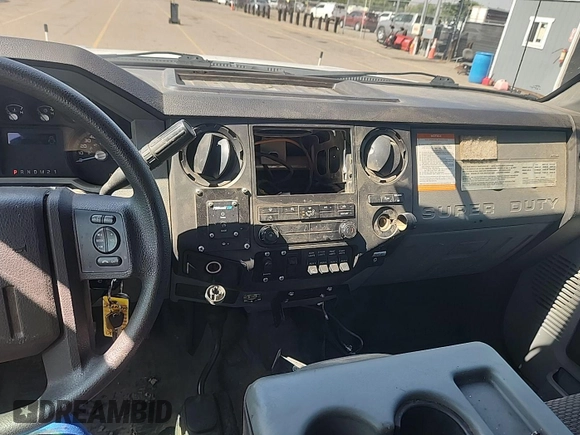 2016 Ford F-250 XLT with VIN 1FT7X2B69GEB70975, listed as a IAAI auction lot 42631424 with 238,000 mi miles and . Bid and sale history available at DreamBid. Image 3.