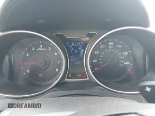 2012 Hyundai Veloster w/Gray Int с VIN KMHTC6AD6CU026944, выставлен на аукционе IAAI как лот 42216988 с пробегом 61 147 миль миль и . История ставок и продаж доступна на DreamBid. Изображение 7.