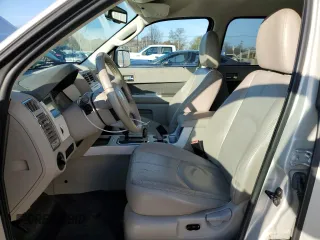2009 Mercury Mariner Premier with VIN 4M2CU87769KJ05186, listed as a Copart auction lot 79119494 with 200,305 mi miles and Non Repairable. Bid and sale history available at carsss.com. Image 7.