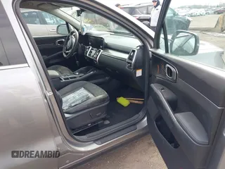 2023 Kia Sorento EX z VIN KNDRHDLG6P5209630, wystawiony jako IAAI lot #41967082 z przebiegiem 4095 mil mil oraz . Historia ofert i sprzedaży dostępna na DreamBid. Obrazek 5.