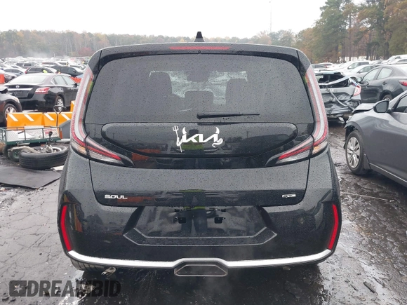 2024 Kia Soul GT-Line with VIN KNDJ53AU7R7237355, listed as a IAAI auction lot 40899852 with 8,003 mi miles. Bid and sale history available at carsss.com. Image 16.