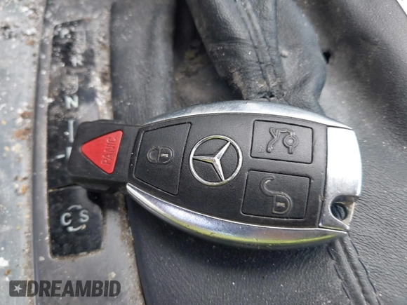 2008 Mercedes-Benz C 300 Sport with VIN WDDGF81X98F094109, listed as a IAAI auction lot 42191531 with 228,736 mi miles and . Bid and sale history available at carsss.com. Image 11.