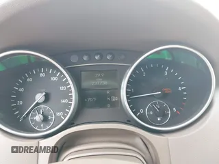 2007 Mercedes-Benz M 320 CDI z VIN 4JGBB22E57A247165, wystawiony jako IAAI lot #42526731 z przebiegiem 237 738 mil mil oraz . Historia ofert i sprzedaży dostępna na DreamBid. Obrazek 7.