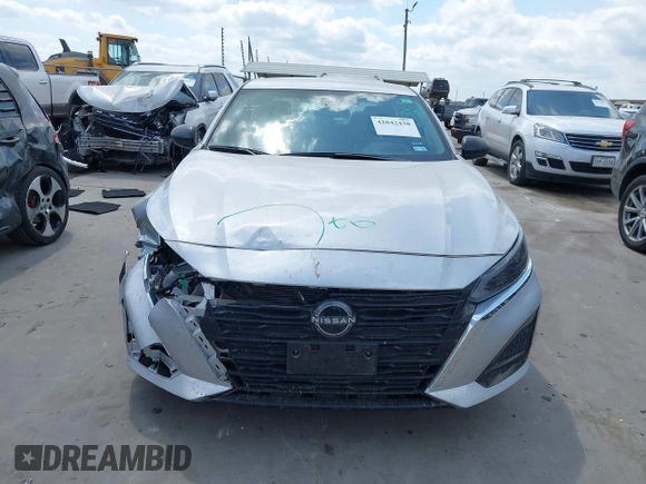 2024 Nissan Altima SV with VIN 1N4BL4DV4RN392144, listed as a IAAI auction lot 42042438 with 32,129 mi miles and . Bid and sale history available at carsss.com. Image 12.