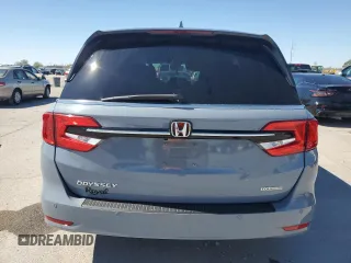 2024 Honda Odyssey Touring with VIN 5FNRL6H84RB001517, listed as a Copart auction lot 48306655 with 60,757 mi miles and Salvage Title. Bid and sale history available at carsss.com. Image 6.