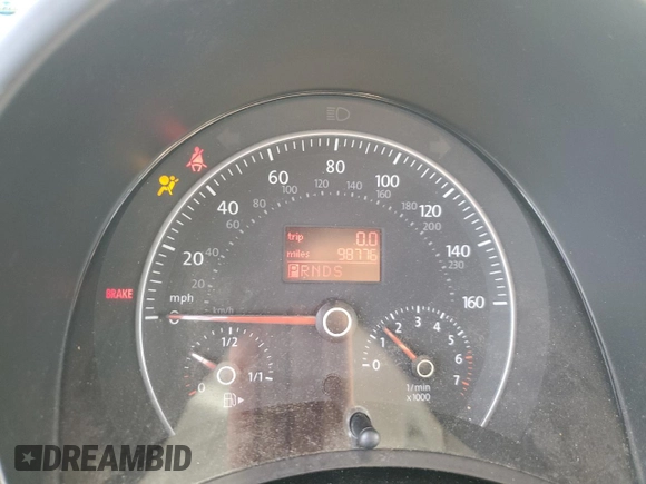 2007 Volkswagen Beetle with VIN 3VWRG31YX7M408602, listed as a Copart auction lot 82167314 with 98,776 mi miles and Clean title. Bid and sale history available at DreamBid. Image 9.
