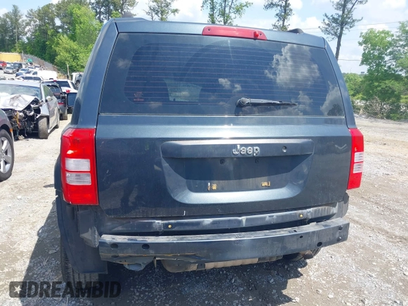 2008 Jeep Patriot Sport z VIN 1J8FT280X8D562129, wystawiony jako IAAI lot #42071896 z przebiegiem 203 212 mil mil oraz . Historia ofert i sprzedaży dostępna na DreamBid. Obrazek 6.