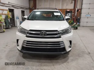 2018 Toyota Highlander Limited z VIN 5TDDZRFH3JS827093, wystawiony jako IAAI lot #42181696 z przebiegiem 63 396 mil mil oraz . Historia ofert i sprzedaży dostępna na DreamBid. Obrazek 13.