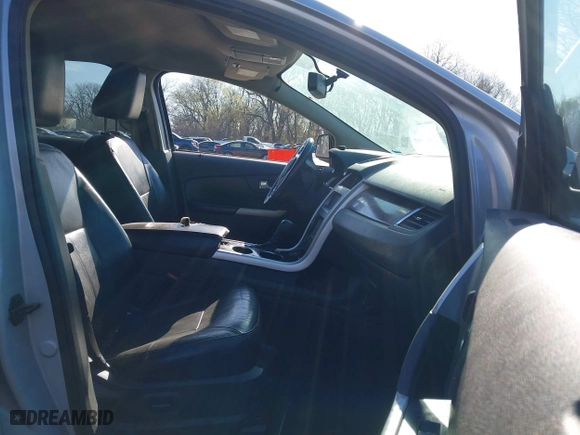 2011 Ford Edge Limited with VIN 2FMDK4KC2BBA54097, listed as a IAAI auction lot 41916905 with 260,378 mi miles. Bid and sale history available at carsss.com. Image 5.