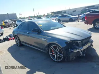 2019 Mercedes-Benz E 63 S AMG with VIN WDDZF8KB2KA553755, listed as a IAAI auction lot 40545473 with 51,458 mi miles and . Bid and sale history available at DreamBid. Image 1.