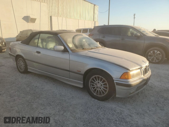 1998 BMW 3 Series z VIN WBABK8330WEY89818, wystawiony jako Copart lot #41557015 z przebiegiem 253 522 mil mil oraz Nie do naprawy • Non repairable. Historia ofert i sprzedaży dostępna na DreamBid. Obrazek 4.