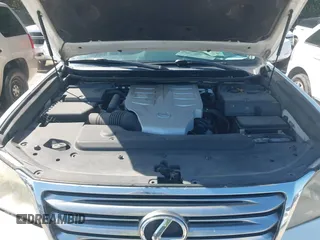 2010 Lexus GX 460 with VIN JTJBM7FX7A5009547, listed as a IAAI auction lot 42532447 with 198,544 mi miles and . Bid and sale history available at DreamBid. Image 10.