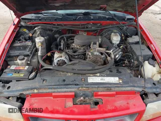 2000 GMC Sonoma with VIN 1GTDT14W1YK114098, listed as a IAAI auction lot 41995392 with 261,905 mi miles and . Bid and sale history available at DreamBid. Image 10.