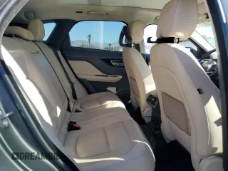 2019 Jaguar F-Pace 25t Prestige z VIN SADCK2FX4KA369159, wystawiony jako Copart lot #81105554 z przebiegiem 73 755 mil mil oraz Szkody całkowita. Historia ofert i sprzedaży dostępna na DreamBid. Obrazek 12.