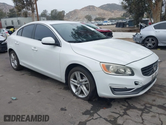2014 Volvo S60 T5 с VIN YV1612FS0E1286021, выставлен на аукционе IAAI как лот 41708156 с пробегом 115 376 миль миль и . История ставок и продаж доступна на DreamBid. Изображение 1.