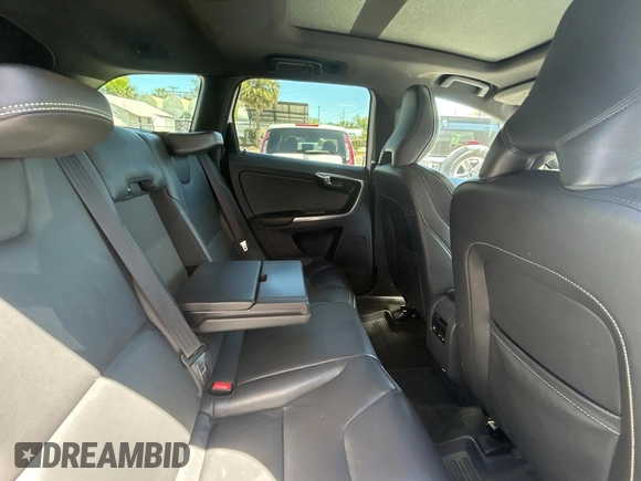 2017 Volvo XC60 R-Design with VIN YV449MRS8H2035952, listed as a Copart auction lot 50250945 with 80,239 mi miles and Clean title. Bid and sale history available at DreamBid. Image 6.