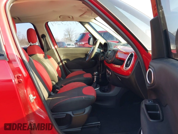 2015 FIAT 500L Pop with VIN ZFBCFAAH3FZ031045, listed as a IAAI auction lot 41727244 with 143,488 mi miles. Bid and sale history available at carsss.com. Image 5.