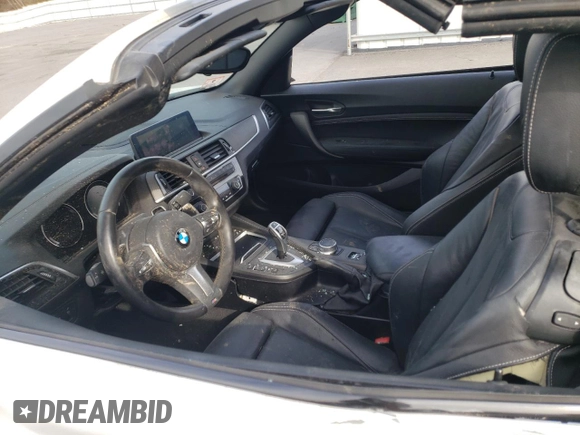 2020 BMW M2 z VIN WBA2N3C08L7E28563, wystawiony jako Copart lot #43156033 z przebiegiem Nie podano mil oraz . Historia ofert i sprzedaży dostępna na DreamBid. Obrazek 7.