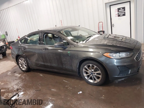 2019 Ford Fusion SE with VIN 3FA6P0HD1KR134313, listed as a IAAI auction lot 41024340 with 134,381 mi miles. Bid and sale history available at carsss.com. Image 13.