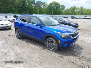 2021 Kia Seltos S z VIN KNDEUCAA8M7184183, wystawiony jako IAAI lot #42205774 z przebiegiem 29 434 mil mil oraz . Historia ofert i sprzedaży dostępna na DreamBid. Obrazek 1.