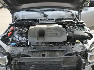 2023 Land Rover Defender SE z VIN SALEPFEU9P2189125, wystawiony jako Copart lot #54665415 z przebiegiem 9 166 mil mil oraz Szkoda całkowita • Salvage title. Historia ofert i sprzedaży dostępna na DreamBid. Obrazek 12.