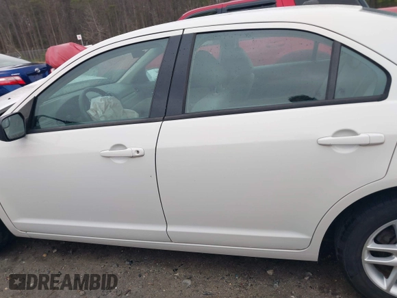 2011 Ford Fusion S with VIN 3FAHP0GAXBR337460, listed as a IAAI auction lot 41727079 with 247,696 mi miles. Bid and sale history available at carsss.com. Image 15.
