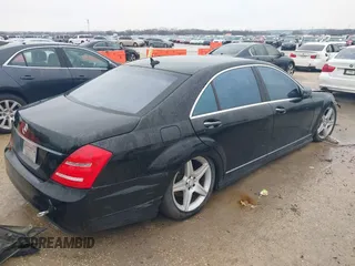 2011 Mercedes-Benz S-Class S 550 with VIN WDDNG7BB1BA375438, listed as a IAAI auction lot 41605141 with 110,972 mi miles. Bid and sale history available at carsss.com. Image 4.