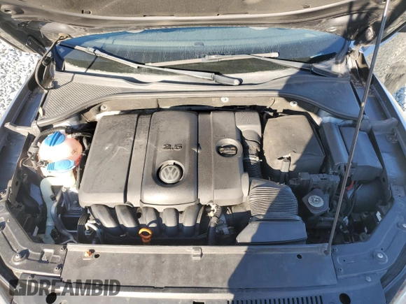 2013 Volkswagen Passat SE with VIN 1VWBH7A39DC080922, listed as a Copart auction lot 48491425 with 121,980 mi miles and Salvage title. Bid and sale history available at DreamBid. Image 11.