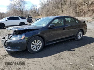 2012 Volkswagen Passat S w/Appearance with VIN 1VWAP7A3XCC085673, listed as a Copart auction lot 51925635 with 141,150 mi miles and Salvage Title. Bid and sale history available at carsss.com. Image 1.