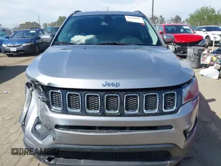 2019 Jeep Compass Latitude with VIN 3C4NJCBB0KT676974, listed as a IAAI auction lot 42020893 with 54,159 mi miles and . Bid and sale history available at DreamBid. Image 12.