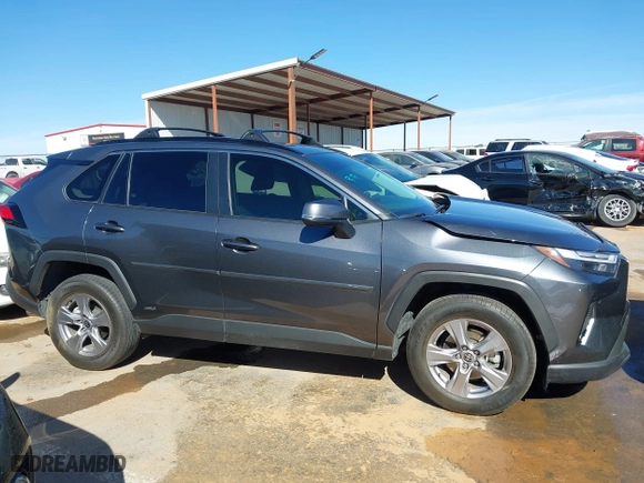 2022 Toyota RAV4 Hybrid XLE with VIN JTMRWRFV6ND165774, listed as a IAAI auction lot 41587093 with 48,578 mi miles. Bid and sale history available at carsss.com. Image 13.