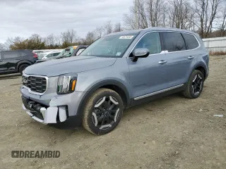 2025 Kia Telluride S z VIN 5XYP6DGC8SG600153, wystawiony jako Copart lot #48676495 z przebiegiem 2819 mil mil oraz Szkody całkowita. Historia ofert i sprzedaży dostępna na DreamBid. Obrazek 1.