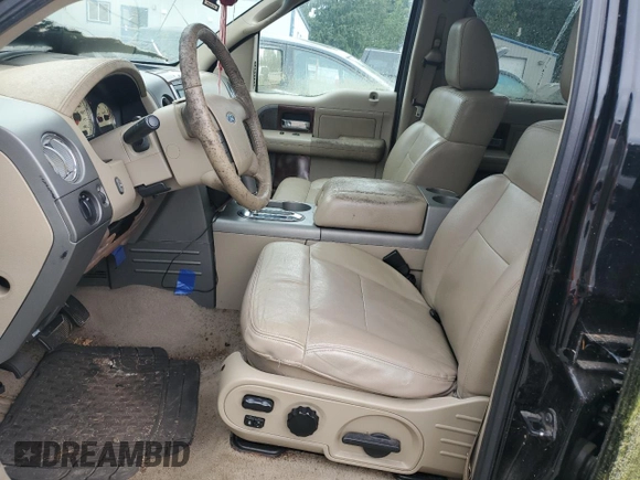 2006 Ford F-150 XLT z VIN 1FTPW14556FA18038, wystawiony jako Copart lot #61003485 z przebiegiem Nie podano mil oraz Czysty tytuł • Clean title. Historia ofert i sprzedaży dostępna na DreamBid. Obrazek 7.