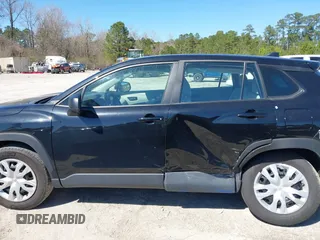 2024 Toyota Corolla Cross L with VIN 7MUAAAAG5RV075179, listed as a IAAI auction lot 41822074 with 31,521 mi miles and . Bid and sale history available at DreamBid. Image 14.