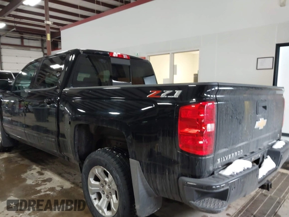 2018 Chevrolet Silverado 1500 LT with VIN 3GCUKREC2JG178119, listed as a IAAI auction lot 41609027 with Not Provided miles. Bid and sale history available at carsss.com. Image 3.