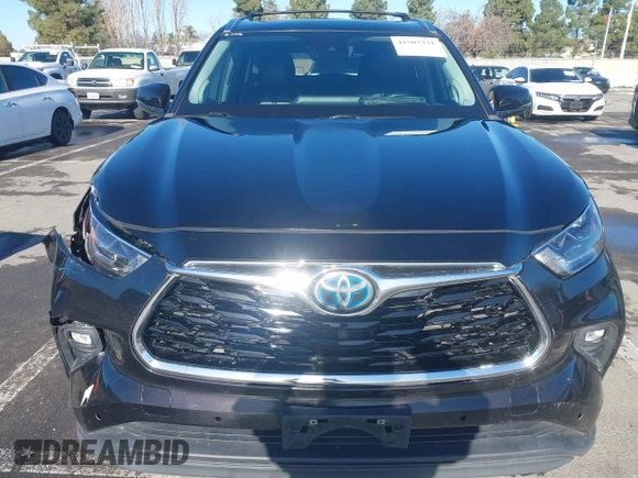 2021 Toyota Highlander Hybrid Limited with VIN 5TDYARAH8MS006883, listed as a IAAI auction lot 41507332 with 169,210 mi miles and . Bid and sale history available at DreamBid. Image 12.