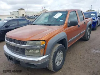 2005 Chevrolet Colorado 1SF LS Z71 with VIN 1GCDT136858153121, listed as a IAAI auction lot 41915498 with 195,131 mi miles. Bid and sale history available at carsss.com. Image 6.