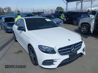 2019 Mercedes-Benz E-Class E 300 with VIN WDDZF4JB8KA566102, listed as a IAAI auction lot 41690183 with 89,085 mi miles. Bid and sale history available at carsss.com. Image 1.