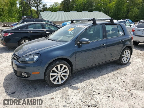 2013 Volkswagen Golf TDI w/Sunroof & Nav z VIN WVWNM7AJ9DW125303, wystawiony jako Copart lot #57137025 z przebiegiem 68 021 mil mil oraz Czysty tytuł • Clean title. Historia ofert i sprzedaży dostępna na DreamBid. Obrazek 1.