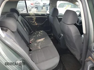 2008 Volkswagen Rabbit S z VIN WVWDA91K78W154569, wystawiony jako Copart lot #42245345 z przebiegiem 131 742 mil mil oraz Szkoda całkowita • Salvage title. Historia ofert i sprzedaży dostępna na DreamBid. Obrazek 11.