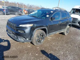 2016 Jeep Cherokee Sport with VIN 1C4PJMAS1GW340154, listed as a IAAI auction lot 40885187 with 110,279 mi miles. Bid and sale history available at carsss.com. Image 2.