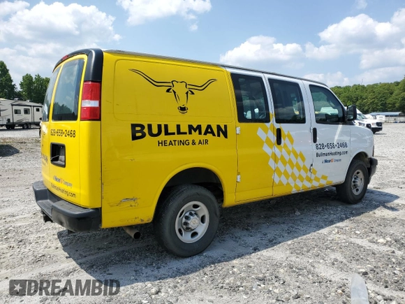 2022 Chevrolet Express Cargo z VIN 1GCWGAF71N1198508, wystawiony jako Copart lot #59487795 z przebiegiem 72 395 mil mil oraz Szkoda całkowita • Salvage title. Historia ofert i sprzedaży dostępna na DreamBid. Obrazek 3.
