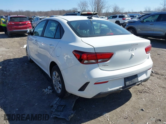 2022 Kia Rio LX with VIN 3KPA24AD0NE438118, listed as a IAAI auction lot 41790463 with 37,025 mi miles. Bid and sale history available at carsss.com. Image 3.