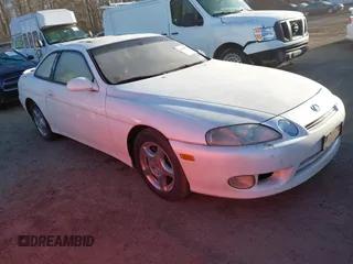 1997 Lexus SC 300 z VIN JT8CD32Z4V0040389, wystawiony jako IAAI lot #41446823 z przebiegiem Nie podano mil oraz . Historia ofert i sprzedaży dostępna na DreamBid. Obrazek 1.