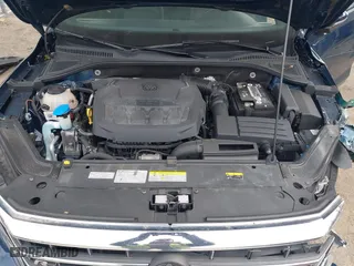 2021 Volkswagen Passat 2.0T R-Line with VIN 1VWMA7A35MC018415, listed as a IAAI auction lot 41908608 with 61,669 mi miles. Bid and sale history available at carsss.com. Image 10.