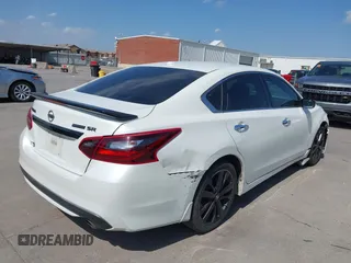 2018 Nissan Altima SV with VIN 1N4AL3AP6JC213193, listed as a IAAI auction lot 41880679 with 109,594 mi miles and . Bid and sale history available at carsss.com. Image 4.