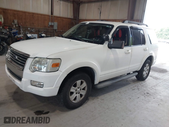 2010 Ford Explorer XLT с VIN 1FMEU7DE6AUA81150, выставлен на аукционе IAAI как лот 42612208 с пробегом 137 367 миль миль и . История ставок и продаж доступна на DreamBid. Изображение 2.