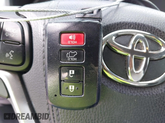 2018 Toyota Highlander Limited with VIN 5TDYZRFH5JS276425, listed as a IAAI auction lot 42070369 with 129,215 mi miles and . Bid and sale history available at DreamBid. Image 11.